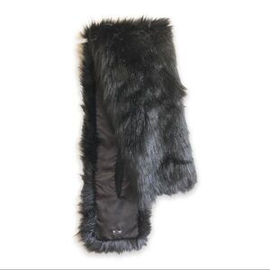 Guess Faux Fur Keyhole Scarf Black